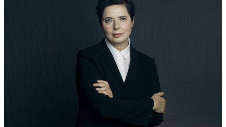 Isabella Rossellini recevra le Lifetime Achievement Award de l'Académie européenne du cinéma Plus de Variety Les plus populaires À lire absolument Inscrivez-vous aux newsletters de Variety Plus de nos marques
	
	
