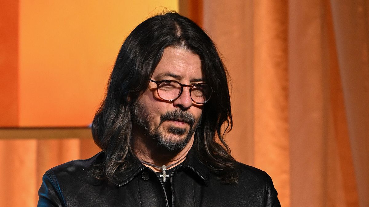 « J'avais l'impression de savoir qu'il était un salaud. » L'ex de Dave Grohl s'exprime après que « Rumblings » ait circulé avant l'annonce de l'enfant illégitime
