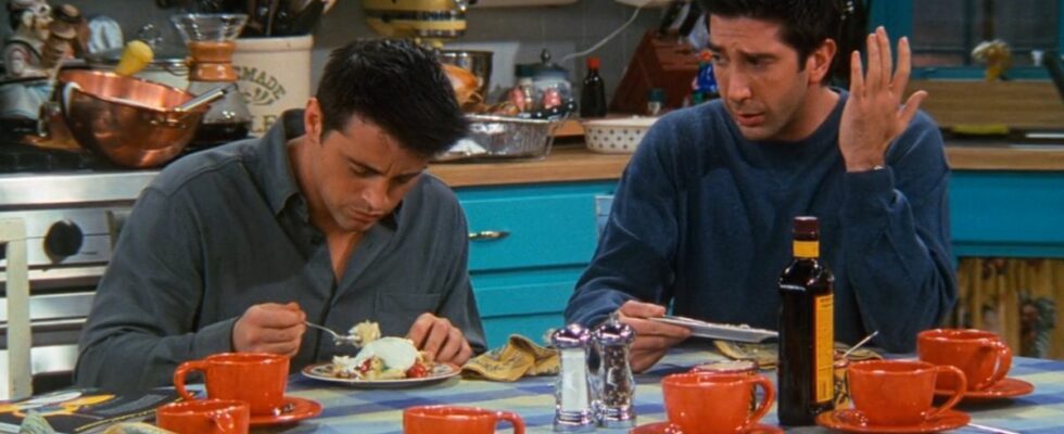 Joey (Matt LeBlanc) and Ross (David Schwimmer) eat Rachel's Thanksgiving trifle on Friends' Season 6 &quot;The One Where Ross Got High.&quot;