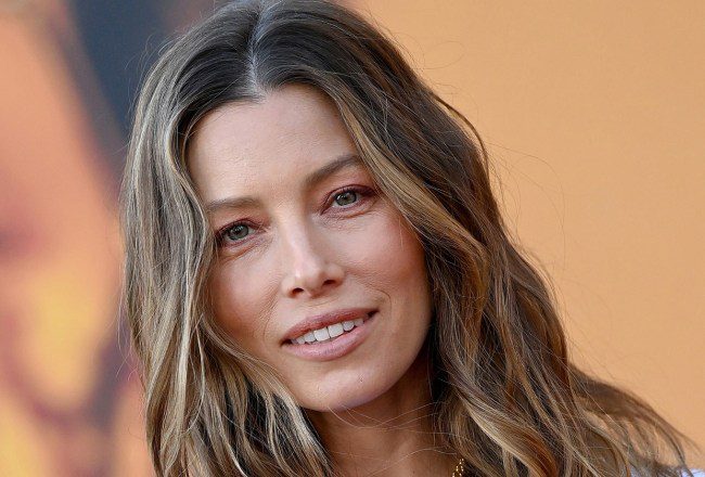 Jessica Biel quitte la série limitée « The Good Daughter » chez Peacock