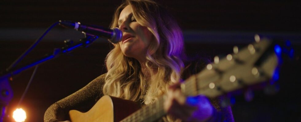 La préférée de la musique country Elizabeth Cook avec Telluride Hit "The Easy Kind" attrapé par Visit Films pour les ventes mondiales (EXCLUSIF) Plus de Variety Les plus populaires À lire absolument Inscrivez-vous aux newsletters Variety Plus de nos marques