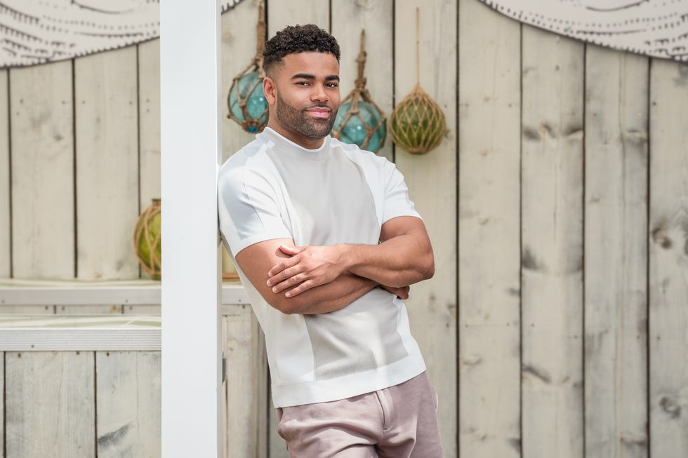 Malique Thompson Dwyer dans le rôle du prince McQueen, Hollyoaks