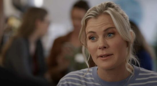 Le 10e film « Hannah Swensen » d'Alison Sweeney confirmé : premier aperçu de « Sprinkle of Deceit » (VIDÉO)