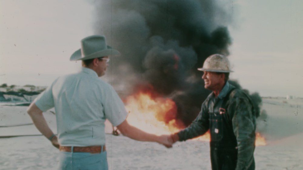 Le documentaire de Telluride « L'effet Maison Blanche » révèle comment l'administration de George H.W. Bush a délibérément détruit une opportunité de stopper le changement climatique Plus de Variety Les plus populaires À lire absolument Inscrivez-vous aux newsletters de Variety Plus de nos marques
	
	
