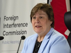 La juge-commissaire Marie-Josée Hogue parle du rapport intérimaire à la suite de sa publication lors de l'Enquête publique sur l'ingérence étrangère dans les processus électoraux fédéraux et les institutions démocratiques, à Ottawa, le vendredi 3 mai 2024.