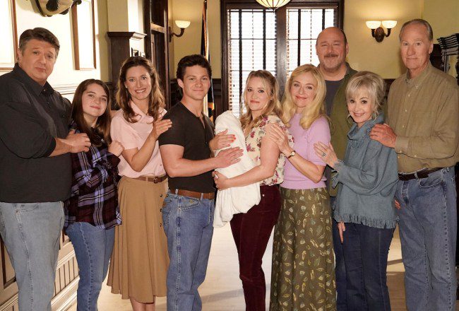 Les acteurs de « Young Sheldon » réunis pour le « premier mariage de Georgie et Mandy »