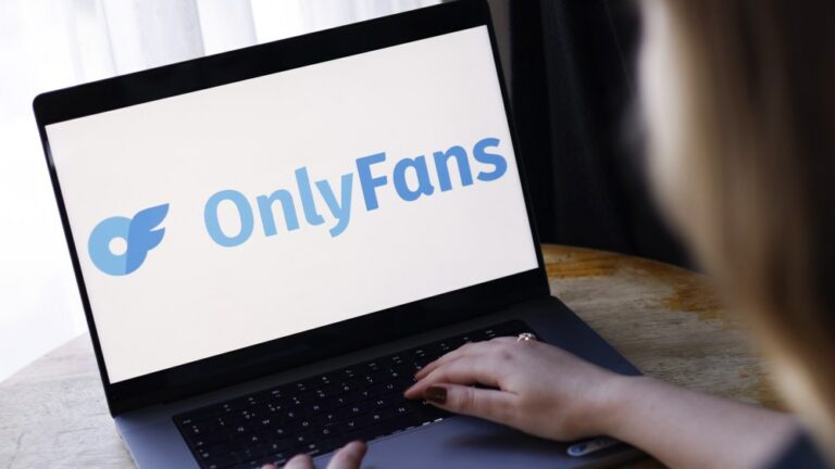 Les paiements OnlyFans ont atteint un record de 6,6 milliards de dollars en 2023, en hausse de 19 % Plus de Variety Les plus populaires À lire absolument Inscrivez-vous aux newsletters de Variety Plus de nos marques
	
	
