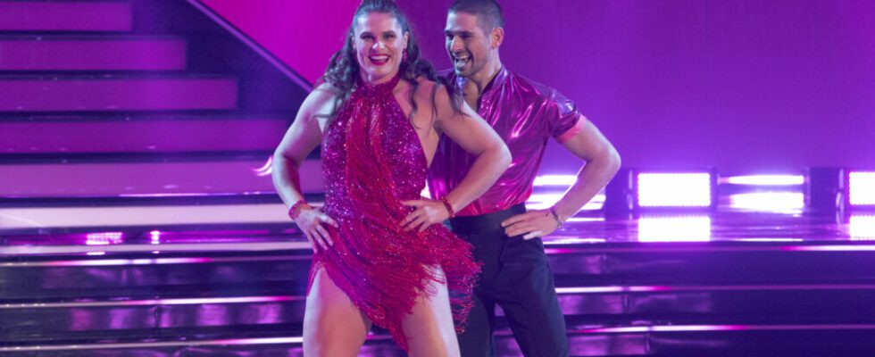 Ilona Maher and Alan Bersten dancing on