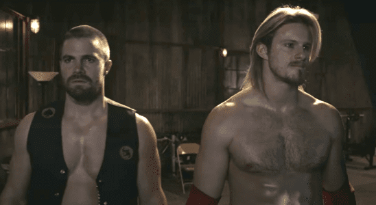 stephen amell and alexander ludwig in heels on starz