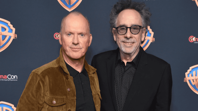 Michael Keaton déclare que « beaucoup de gens gagnent beaucoup d'argent avec les films de super-héros » grâce au « choix et à la vision » de Tim Burton pour « Batman » Plus de Variety Les plus populaires À lire absolument Inscrivez-vous aux newsletters de Variety Plus de nos marques
	
	
