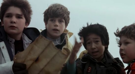 Mouth, Mikey, Data and Chunk with the map in The Goonies