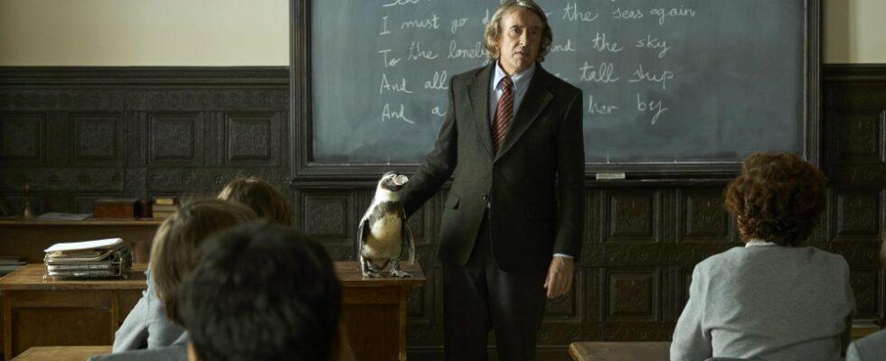 Steve Coogan a passé des semaines à se familiariser avec ses deux partenaires pingouins dans « The Penguin Lessons » : « Ils vous désarment » Plus de Variety Les plus populaires À lire absolument Inscrivez-vous aux newsletters de Variety Plus de nos marques