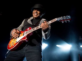 Tito Jackson des Jacksons se produit sur scène à l'amphithéâtre Wolf Creek le 7 septembre 2019 à Atlanta, en Géorgie.