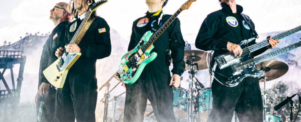 Weezer présente « Blue Album », Aliens et Alt-Rock Bliss au Madison Square Garden Plus de Variety Les plus populaires À lire absolument Inscrivez-vous aux newsletters de Variety Plus de nos marques