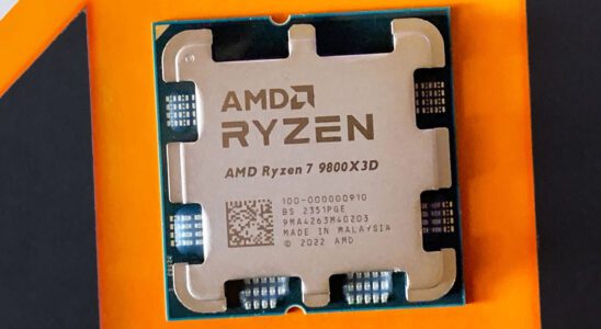 Le boîtier AMD Ryzen 7 9800X3D vient de fuir, le nouveau processeur de jeu pourrait avoir une vitesse d'horloge rapide