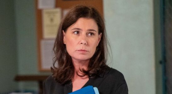 Alors que Law And Order revient sans un personnage majeur, voici ce qui a changé dans les coulisses avec Maura Tierney rejoignant le casting