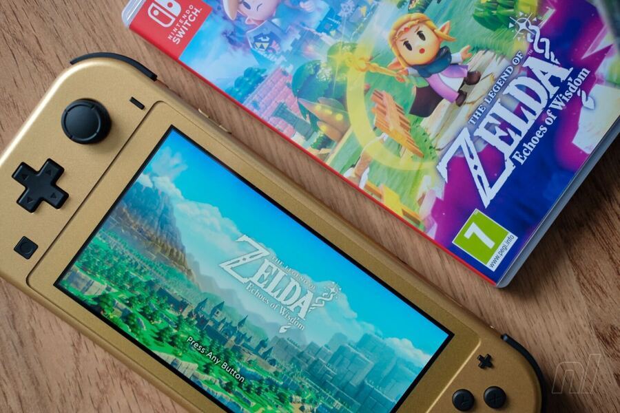 Zelda Switch Lite gros plan