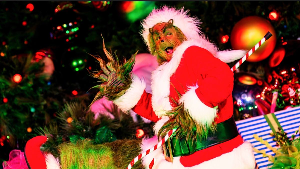 The Grinch at Universal Studios