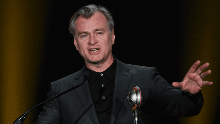 Christopher Nolan revient à Universal pour le prochain film, Matt Damon en pourparlers pour jouer
