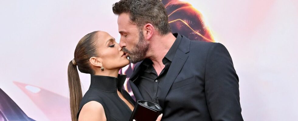 "Il y a clairement toujours une attirance physique entre eux." Un initié comprend ce qui se passe lorsque Ben Affleck et JLo sont en présence l'un de l'autre (et pourquoi le divorce est toujours imminent)