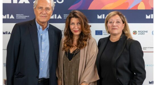 La directrice du MIA, Gaia Tridente, révèle la directrice de la télévision de Sony Pictures, Katherine Pope, parmi les conférenciers principaux alors que les projets du marché de Rome sont dévoilés (EXCLUSIF) Plus de Variety Les plus populaires À lire absolument Inscrivez-vous aux newsletters Variety Plus de nos marques