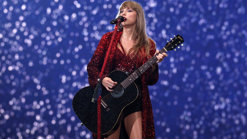 La guitare « Taylor Swift » écrasée par un homme après avoir payé 4 000 $ n'a pas été dédicacée par le chanteur Plus de variétés Les plus populaires À lire absolument Abonnez-vous aux newsletters de variétés Plus de nos marques
	
	
