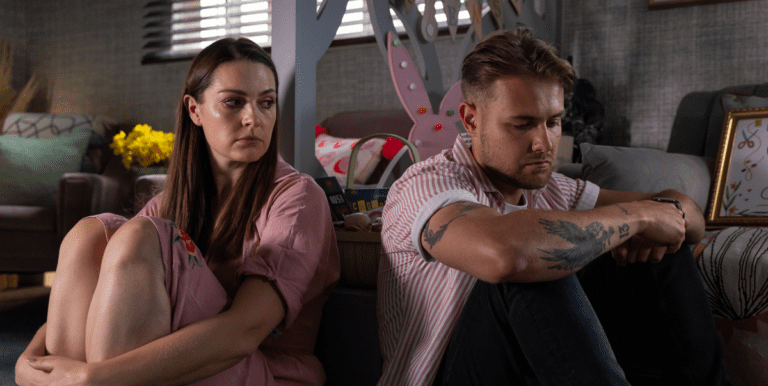 La star de Hollyoaks en dit plus sur les révélations du flashback de Sienna et Ethan
