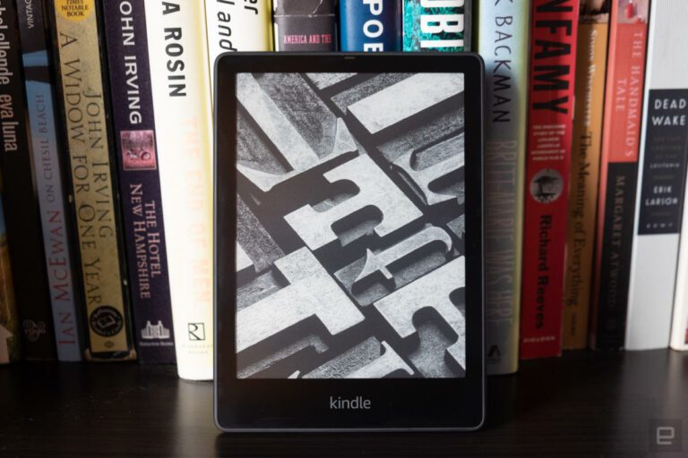 Le pack Kindle Paperwhite Signature Essentials tombe à son prix le plus bas de l’année avant Prime Day