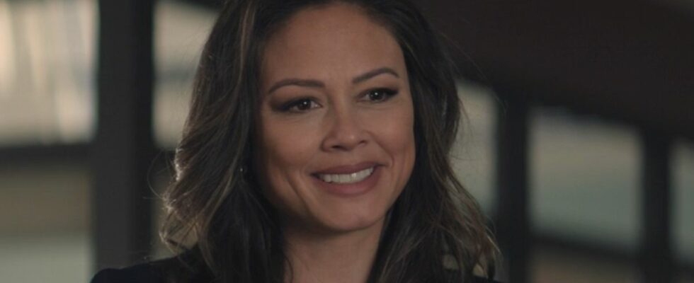 Screenshot of Jane Tennant smiling in NCIS: Hawaii