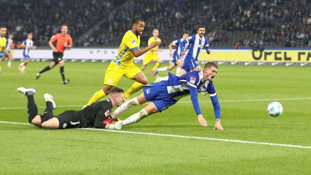 Le retour tant attendu de Tyrone Mings : 14 mois après sa blessure, l'ardent joueur d'Aston Villa est enfin prêt à reprendre le jeu.