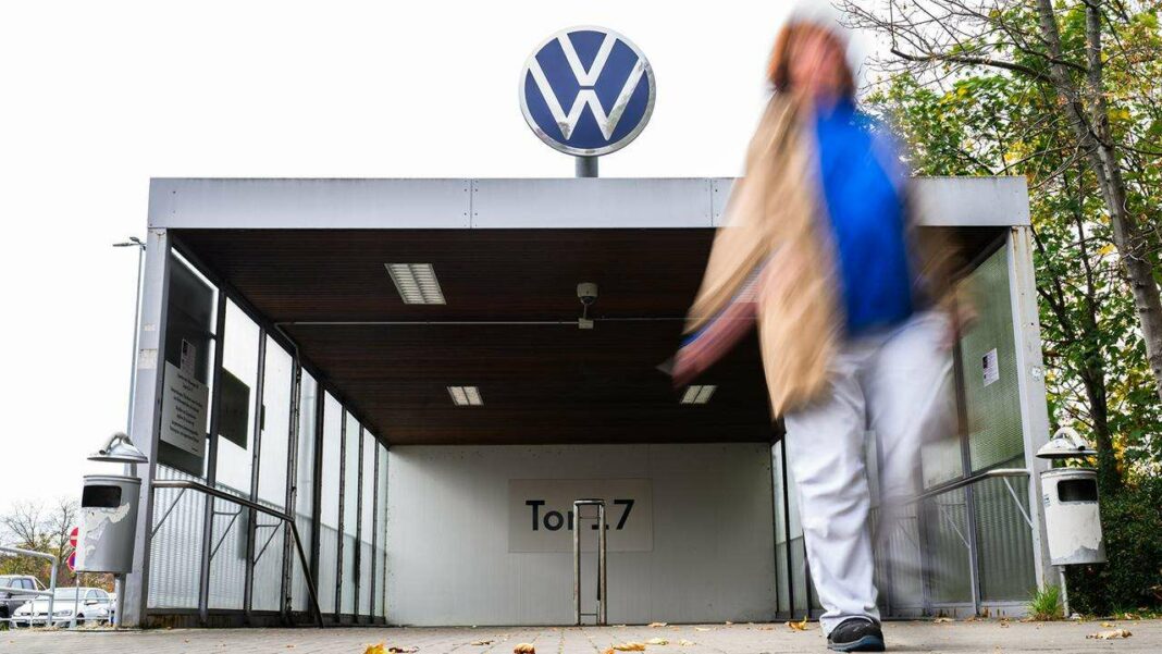 Volkswagen en difficulté Réduire les salaires pour atteindre une partie significative des économies nécessaires