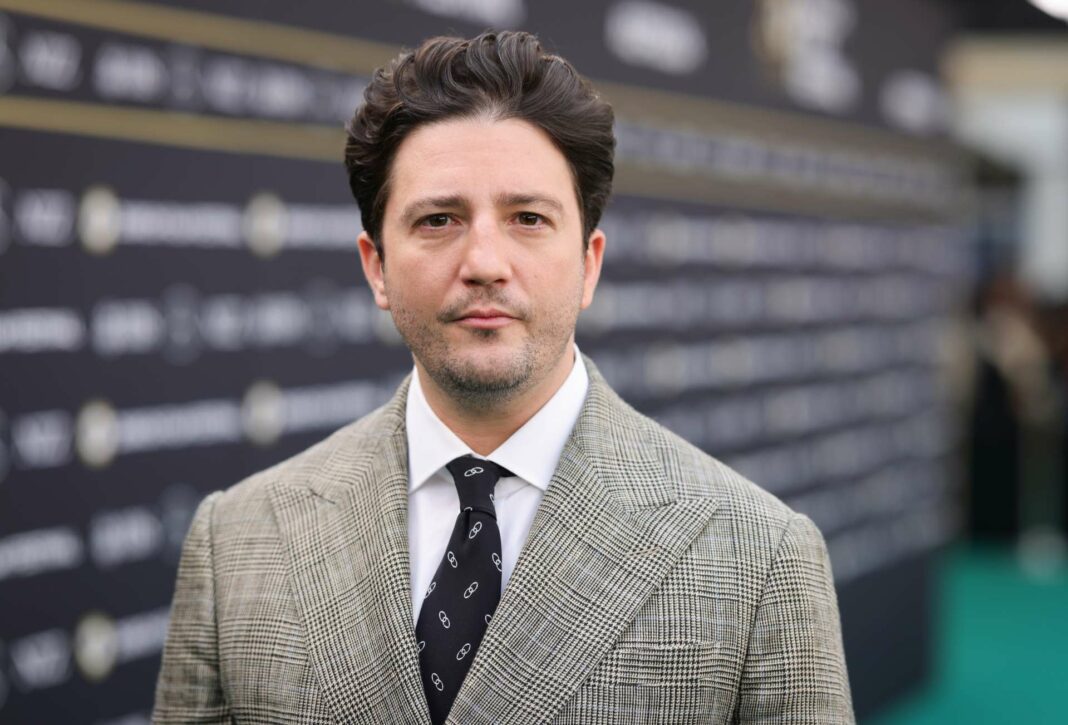 John Magaro discute de l'impact de son rôle dans 