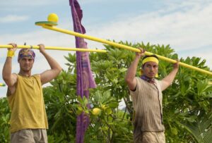 'Eliminated Survivor Reveals Most Shocking Betrayals in the Game' 'Un Survivant Éliminé Révèle les Trahisons les Plus Choc du Jeu'