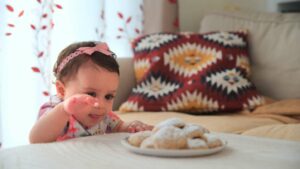 "Reducing Sugar Intake in Infants Lowers Diabetes and Hypertension Risks" "Réduire la consommation de sucre chez les nourrissons diminue les risques"