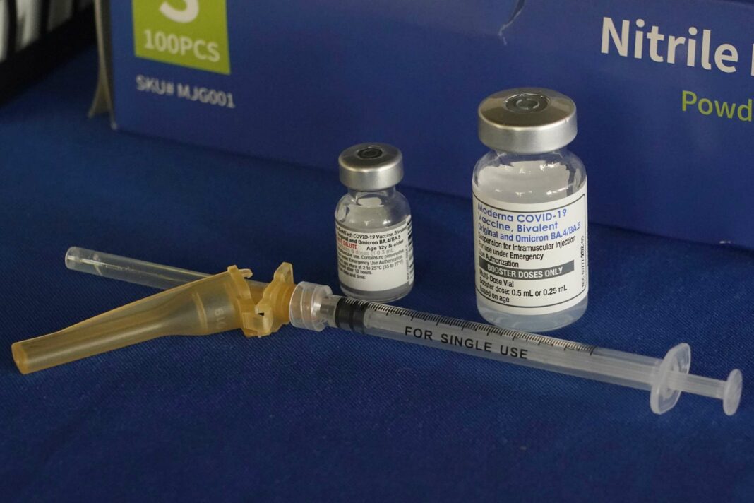 Idaho Health Department Banned from Administering COVID-19 Vaccines Le département de la santé de l'Idaho interdit d'administrer des vaccins COVID-19