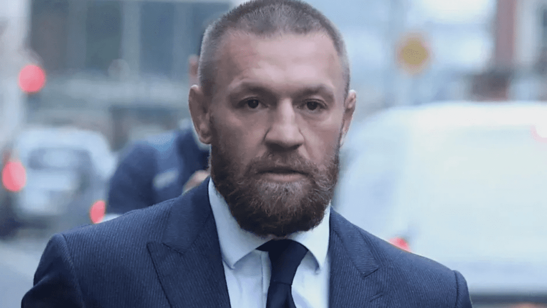 Titre : McGregor invité à modérer ses propos suite aux accusations de viol et aux déclarations de la plaignante sur des mensonges et l'absence de contusions.