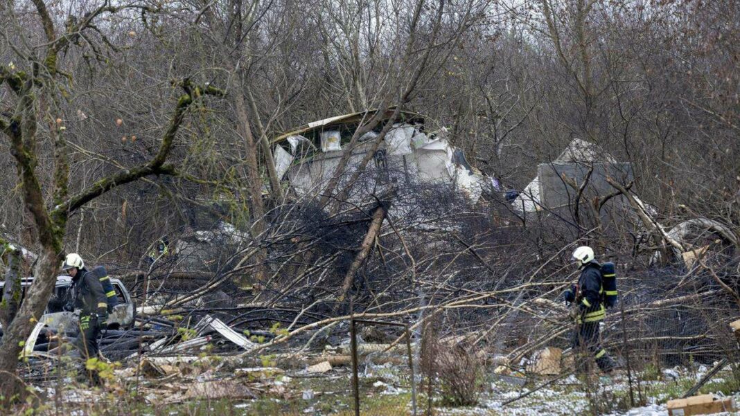 Titre : Crash aérien en Lituanie : Enjeux et interrogations soulevés par l'accident