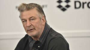 Alec Baldwin refuse de visionner le montage final du film 'Rust'