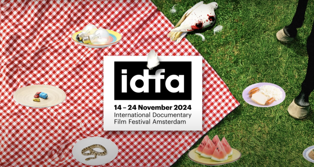 Orwa Nyrabia, directeur de l'IDFA, évoque sa démission et l'oppression du « contexte » dans le documentaire