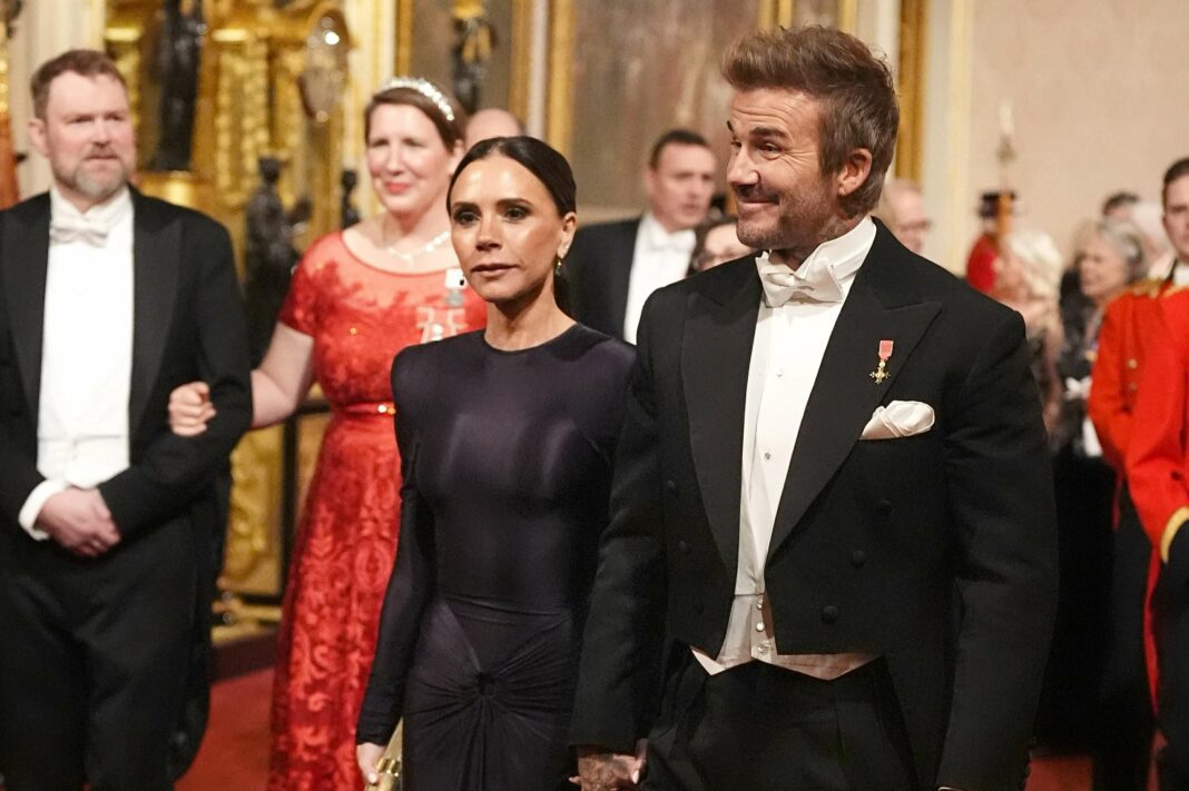 David et Victoria Beckham font leur première apparition au banquet d'État au palais de Buckingham avec le Roi et la Reine