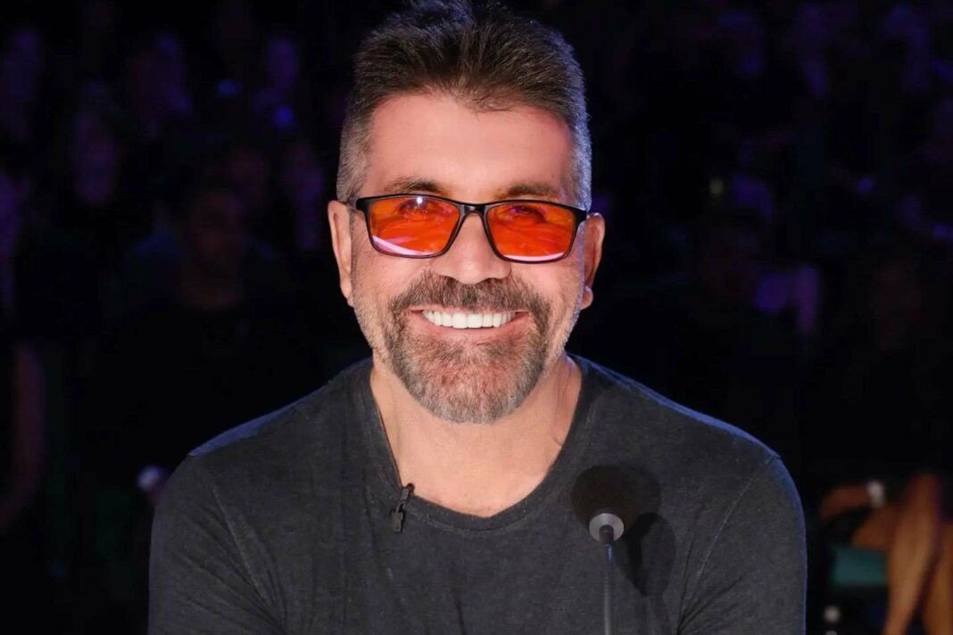 Simon Cowell appelle à soutenir la campagne de papier cadeau de The Sun pour égayer Noël des enfants malades