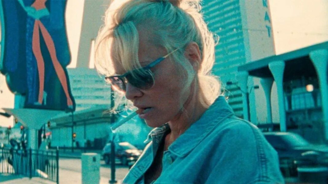 Récompenses pour les indépendants : Pamela Anderson brille dans 'The Last Showgirl', le public séduit par 'Queer' de Daniel Craig – Analyse du box-office