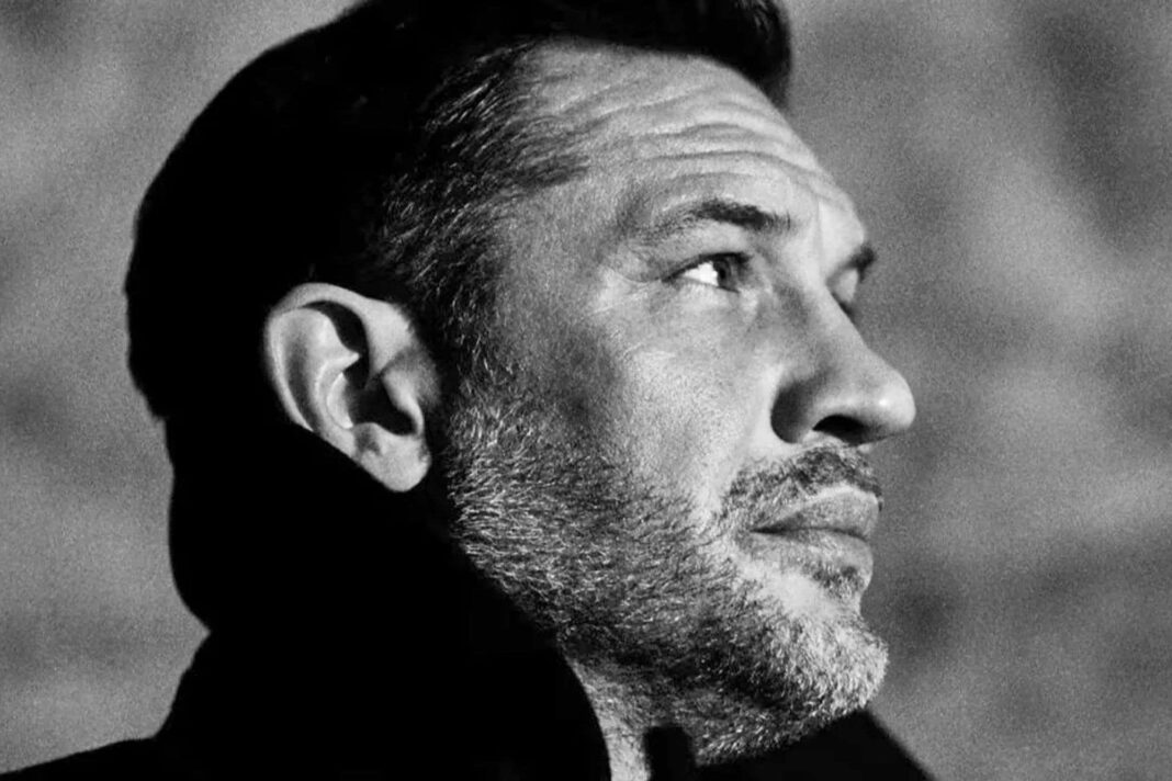 Tom Hardy : un visage qui témoigne de la sagesse des années - célébrons le vieillissement.