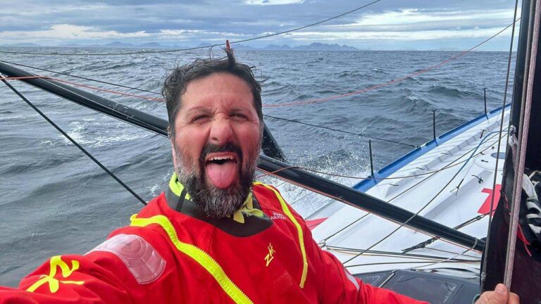 Actualités du Vendée Globe : Richomme atteint le Cap Horn, Herrmann célèbre en grande pompe