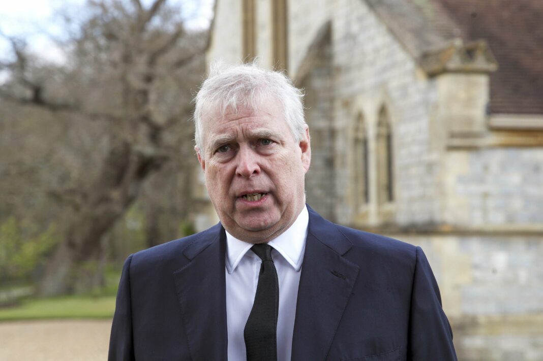 Le prince Andrew et le scandale d'espionnage : une crise sans précédent pour la famille royale