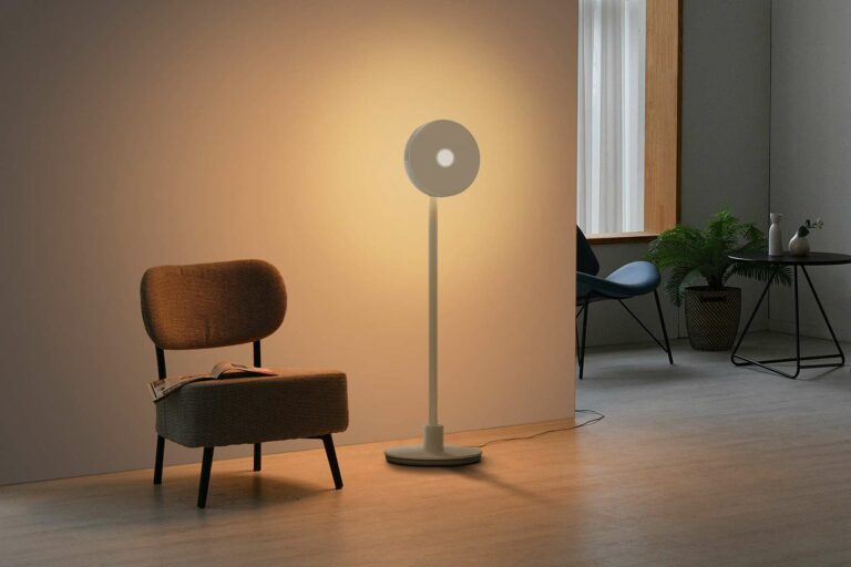 LG dévoile son projecteur, lampe et haut-parleur Bluetooth tendance avant le CES 2025