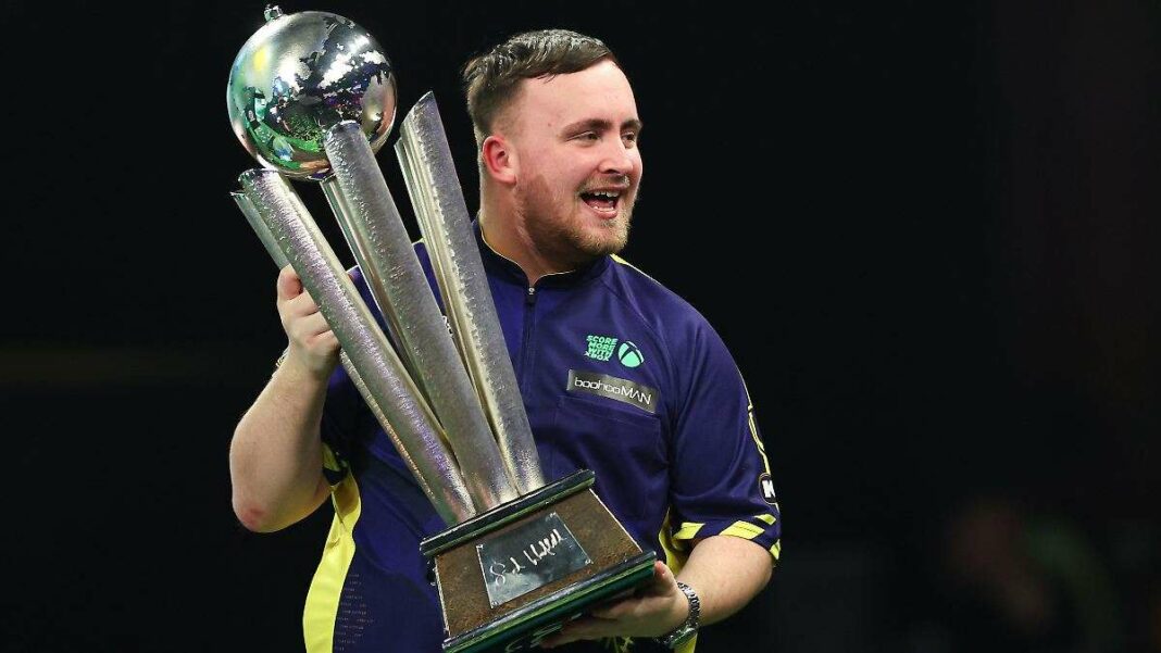 Darts : Luke Littler réalise un exploit historique au Mondial avec 17 ans - Un futur record à l'horizon