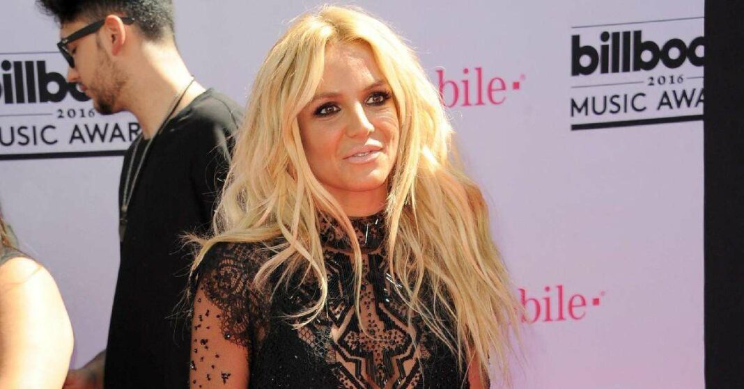 Britney Spears évoque l'adoption d'une jeune fille après des retrouvailles avec son fils Jayden pour les fêtes de Noël