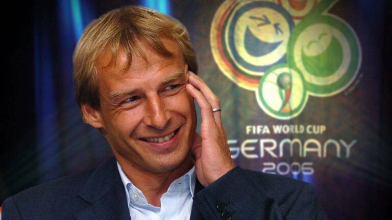 Rudi Assauer : le règlement de comptes impitoyable avec l'entraîneur Klinsmann concernant le tiroir huit