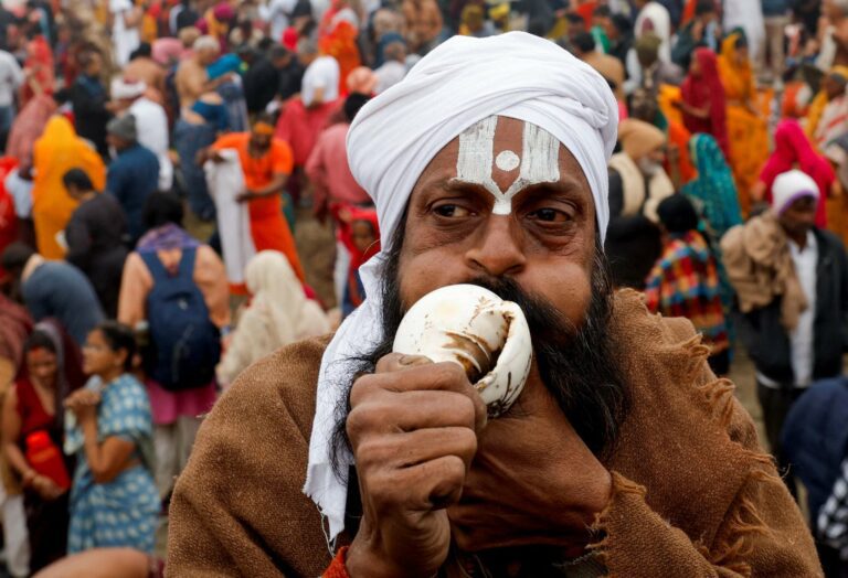 Maha Kumbh Mela : Découvrez le plus grand festival religieux au monde en Inde